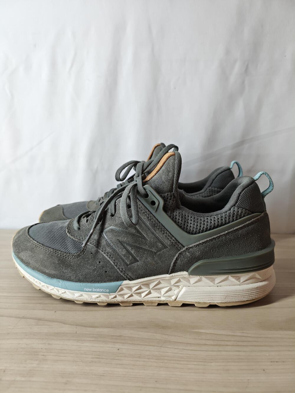 New Balance 574 Sport Shoes Womens Size 7.5 Gray Teal Suede Mesh Running